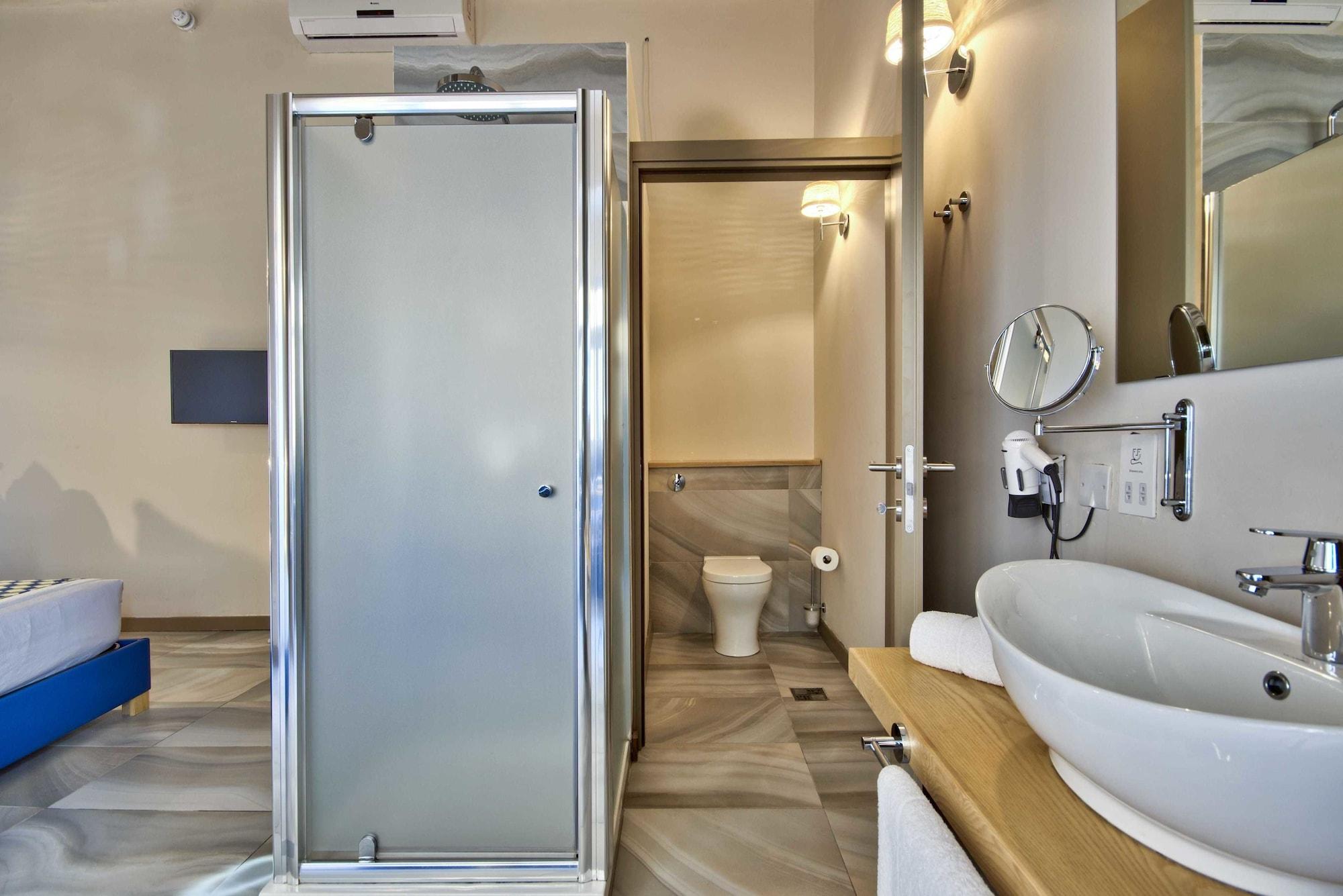 The British Suites Valletta Exterior foto