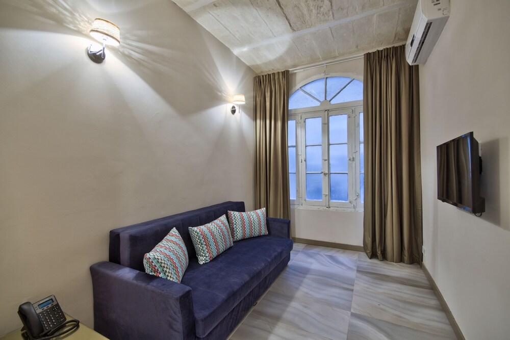 The British Suites Valletta Exterior foto